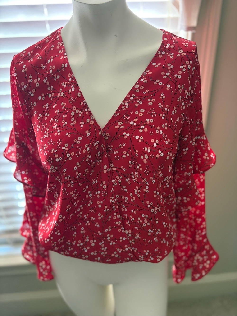 Max Studio Red Floral V-Neck Ruffle Sleeve Blouse